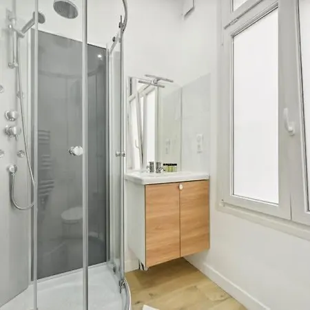 Charming 1 Bedroom By Montparnasse Paris Exterior photo